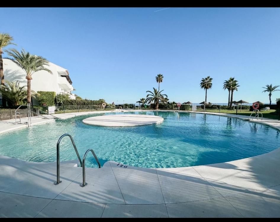 Miraflores Beach - Sea Front - Luxury Apartment มิฮาส ภายนอก รูปภาพ