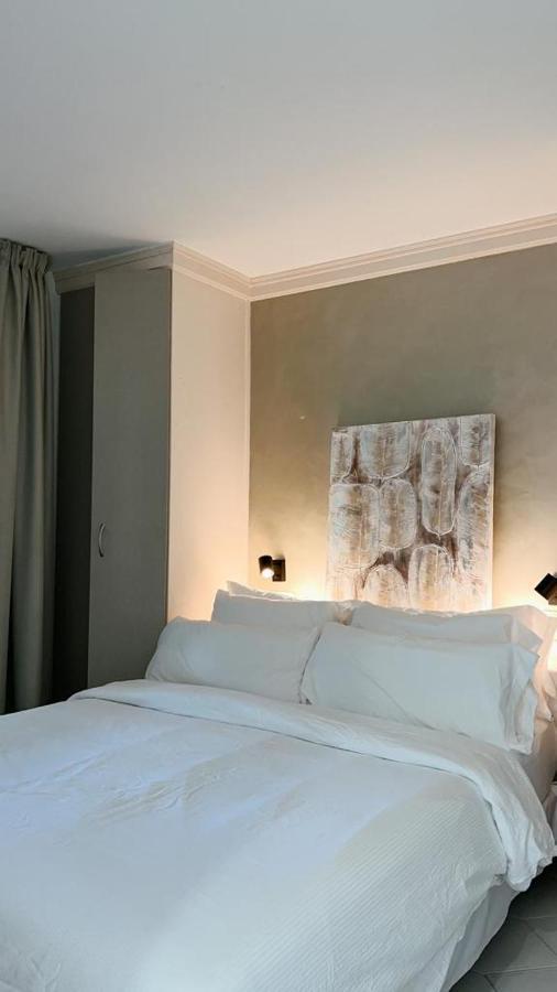 Miraflores Beach - Sea Front - Luxury Apartment มิฮาส ภายนอก รูปภาพ